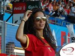 EURO-08-SELLact-Stadion-Fans-Bella-Chica_001